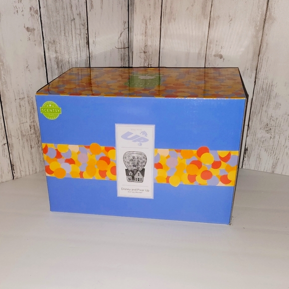 SOLD Disney Pixar Up SCENTSY Warmer New in Box - Picture 2 of 7